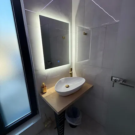 Barocco Island فندق